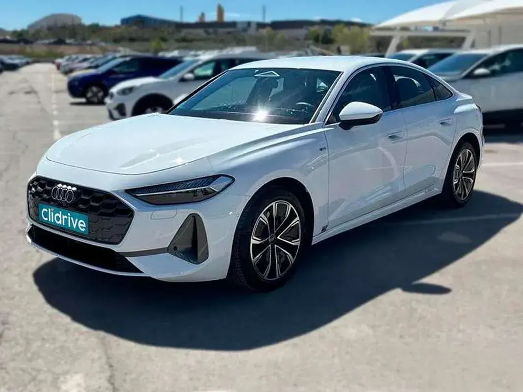 Usado Audi A5 Advanced 204 CV (150 kW) 2025 Blanco Berlina