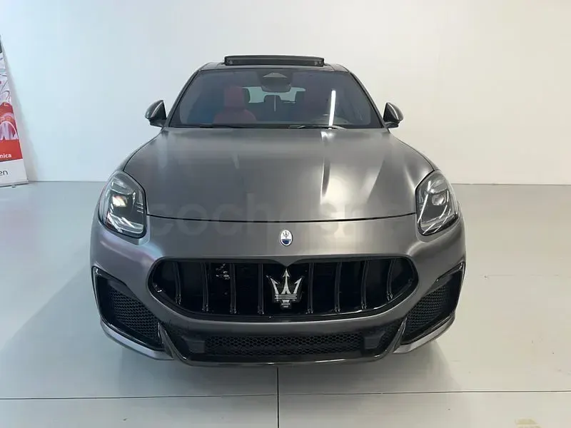 Usado Maserati Grecale 530 CV (389 kW) 2022 Gris / plata SUV