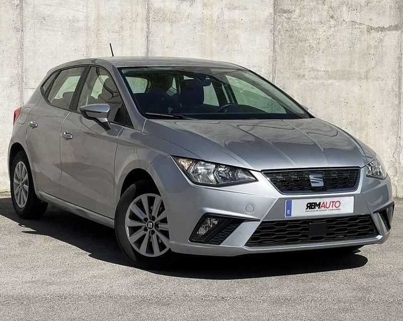 Gris Usado 2019 Seat Ibiza Reference Utilitario | 12.250 € (Precio justo) - Imagen 1/4