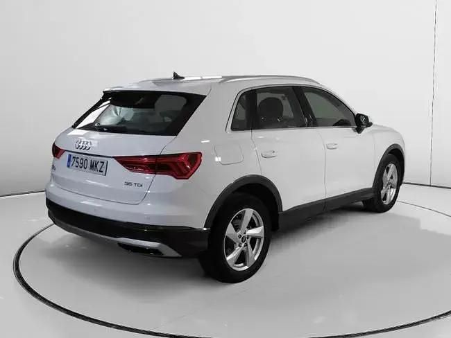 Begagnad Audi Q3 Advanced Plus 150 HK (110 kW) 2023 Vit SUV