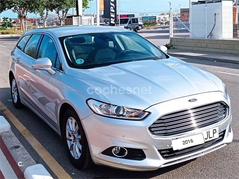 Gris / plata Usado 2016 Ford Mondeo Trend Familiar | 5500 € (Precio justo) - Imagen 1/4