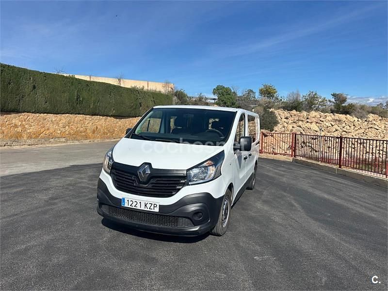 Usado Renault Trafic LIMITED 120 CV (88 kW) 2019 Blanco Monovolumen