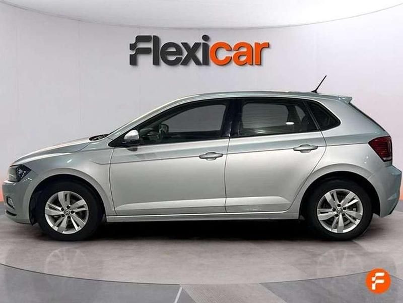 Usado VW Polo Advance 95 CV (69 kW) 2019 Gris Utilitario