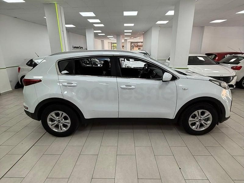 Usado Kia Sportage 116 CV (85 kW) 2016 Blanco SUV