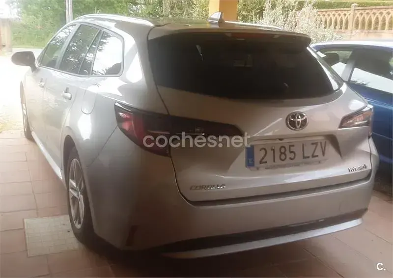 Begagnad Toyota Corolla Active 122 HK (89 kW) 2022 Grå Kombi