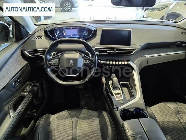 Usado Peugeot 5008 Allure 130 CV (95 kW) 2019 Blanco Monovolumen
