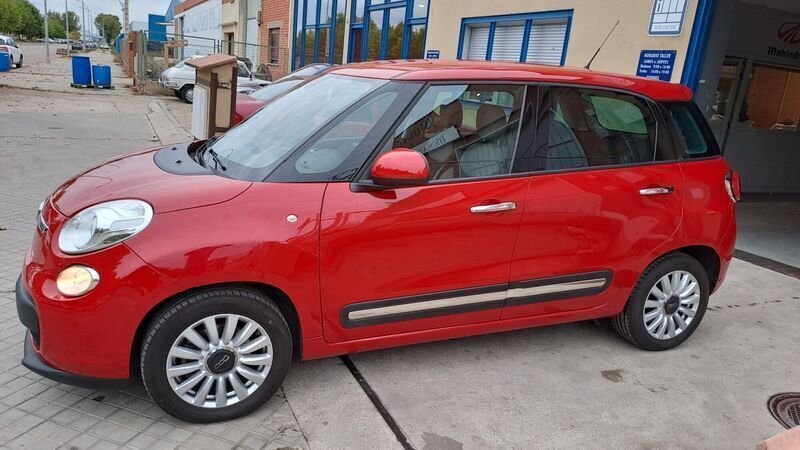 Rojo Usado 2016 Fiat 500L Lounge Monovolumen | 12.400 € (Un poco caro) - Imagen 1/4