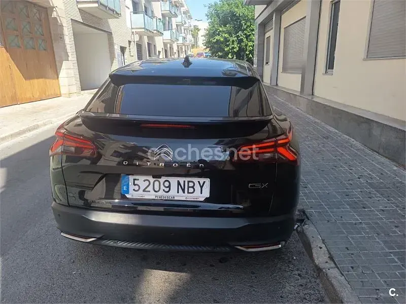 Usado Citroën C5 X 180 CV (132 kW) 2025 Negro Familiar