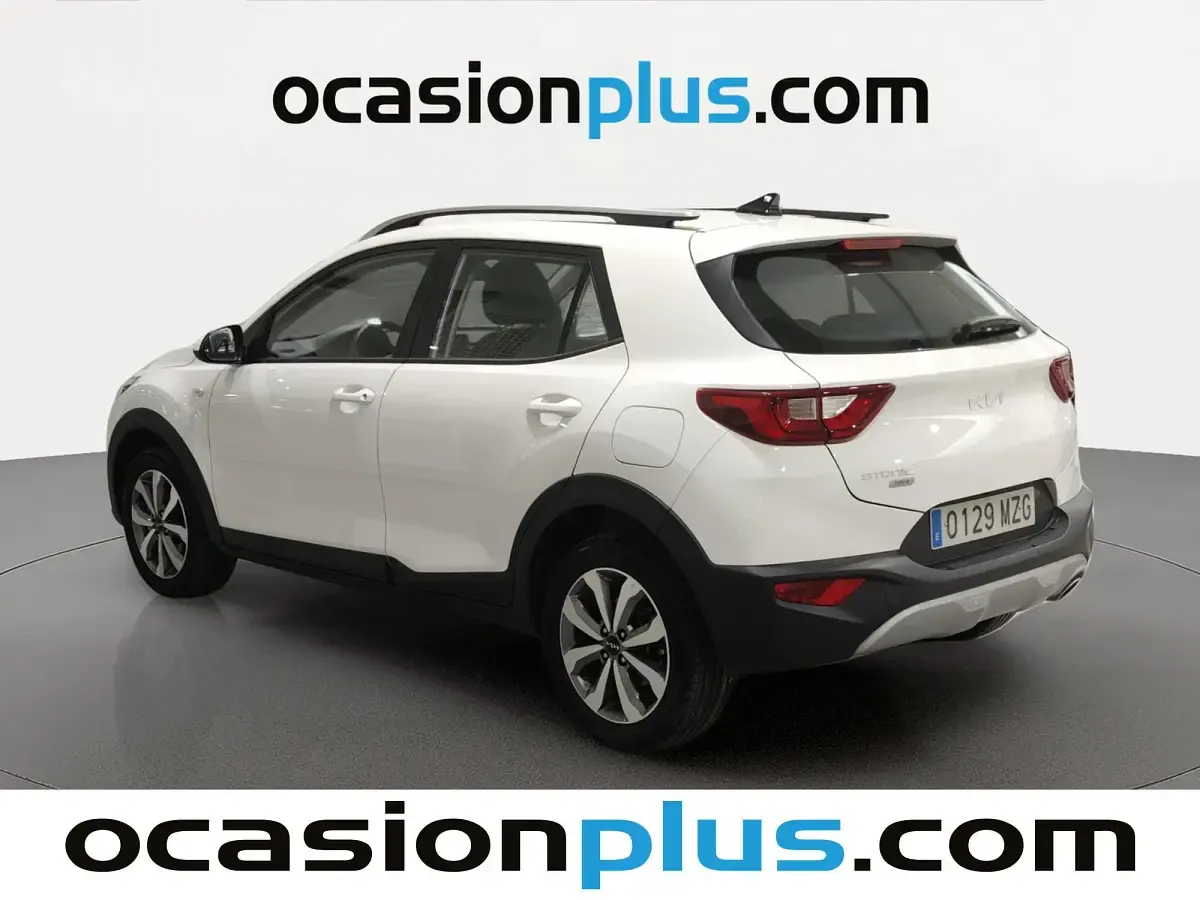 Usado Kia Stonic 101 CV (74 kW) 2025 Blanco SUV