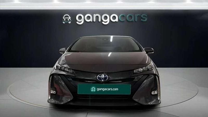 Usado Toyota Prius Advance 122 CV (89 kW) 2022 Negro Utilitario