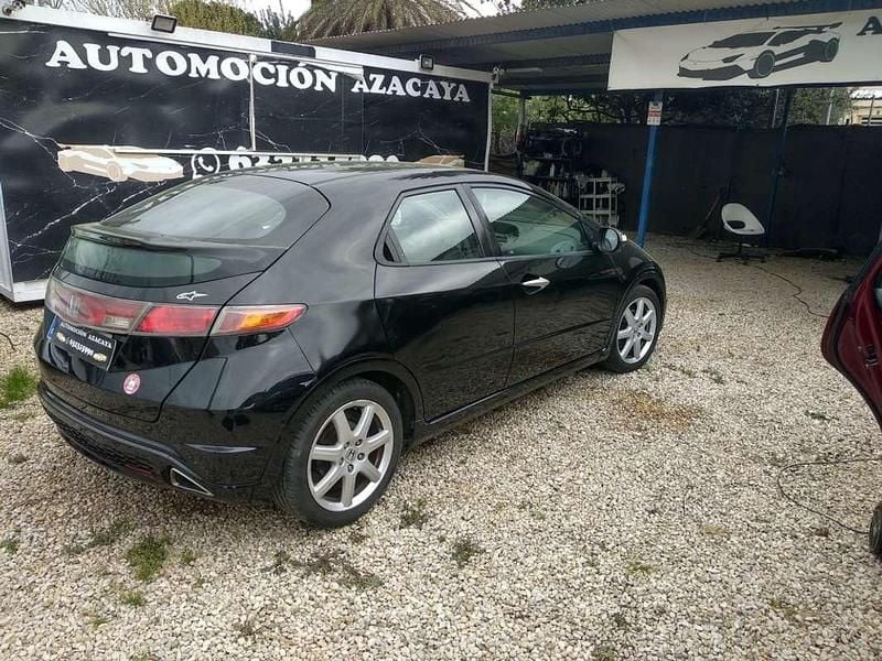 Usado Honda Civic Comfort 140 CV (102 kW) 2008 Negro Utilitario