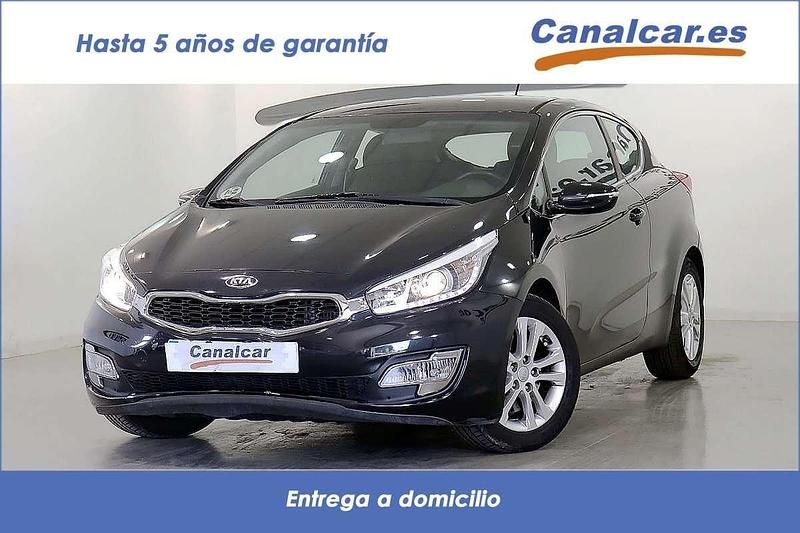 Negro Usado 2014 Kia ProCeed Utilitario | 7751 € (Precio justo) - Imagen 1/4