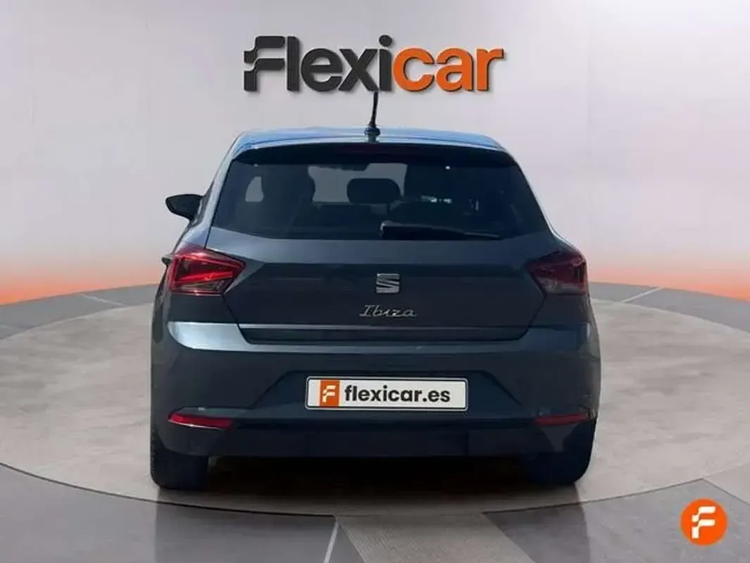 Usado Seat Ibiza XCELLENCE 116 CV (85 kW) 2024 Azul Utilitario