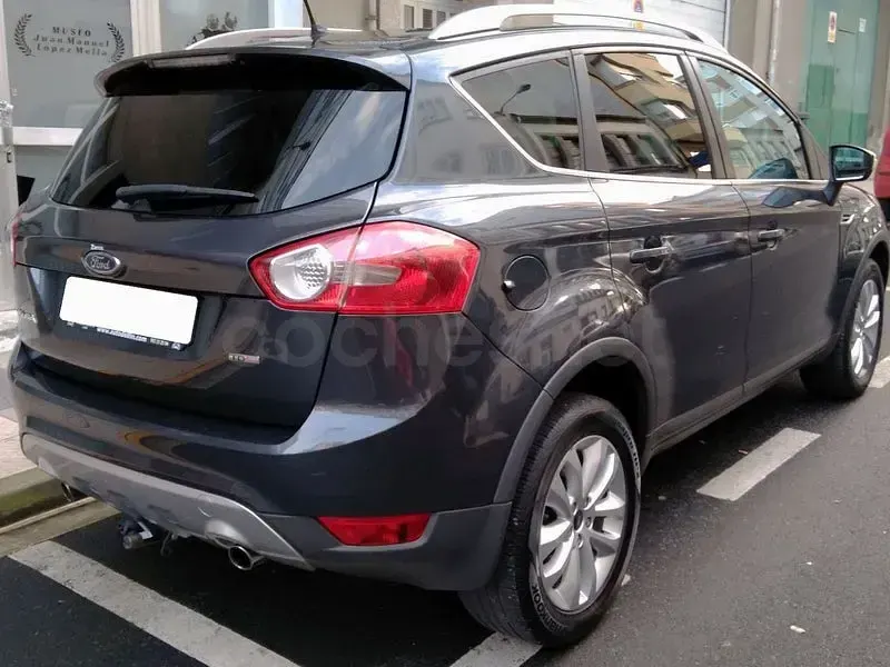Usado Ford Kuga Titanium S 140 CV (102 kW) 2011 Negro SUV
