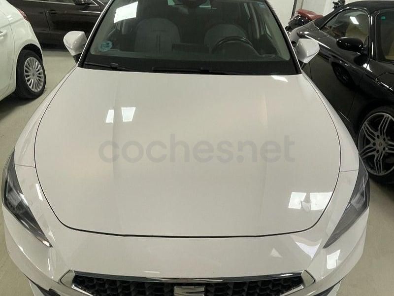 Usado Seat Leon Style 115 CV (84 kW) 2021 Blanco Berlina