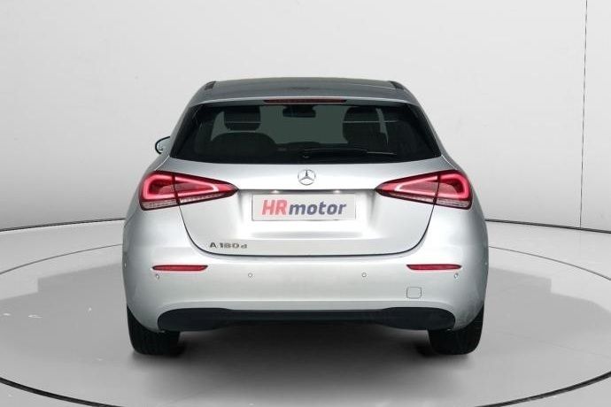 Usado Mercedes A180 116 CV (85 kW) 2021