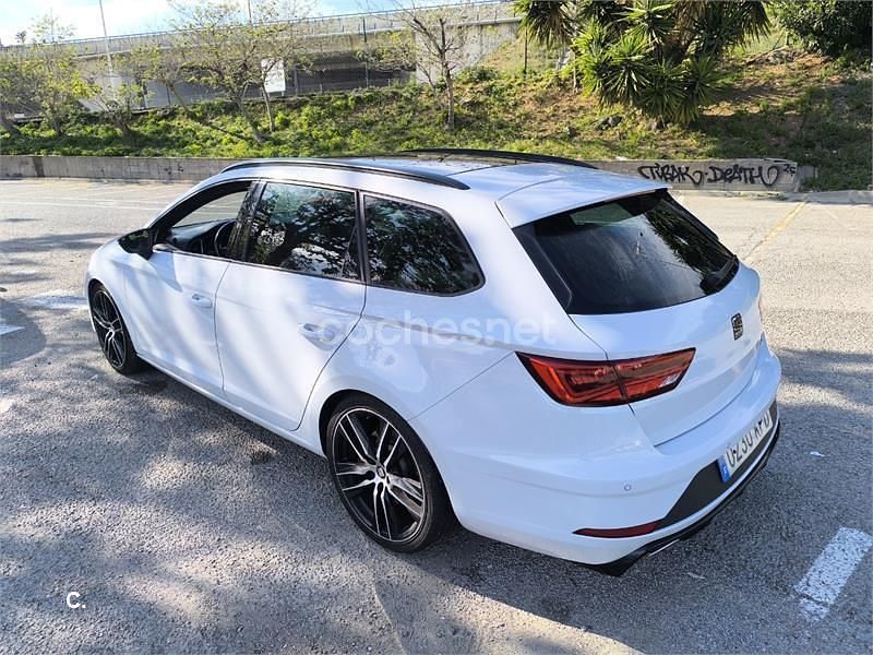 Usado Seat Leon ST CUPRA 300 CV (220 kW) 2018 Blanco Familiar