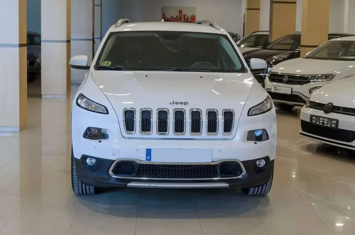 Usado Jeep Cherokee Limited 140 CV (102 kW) 2015 Blanco SUV