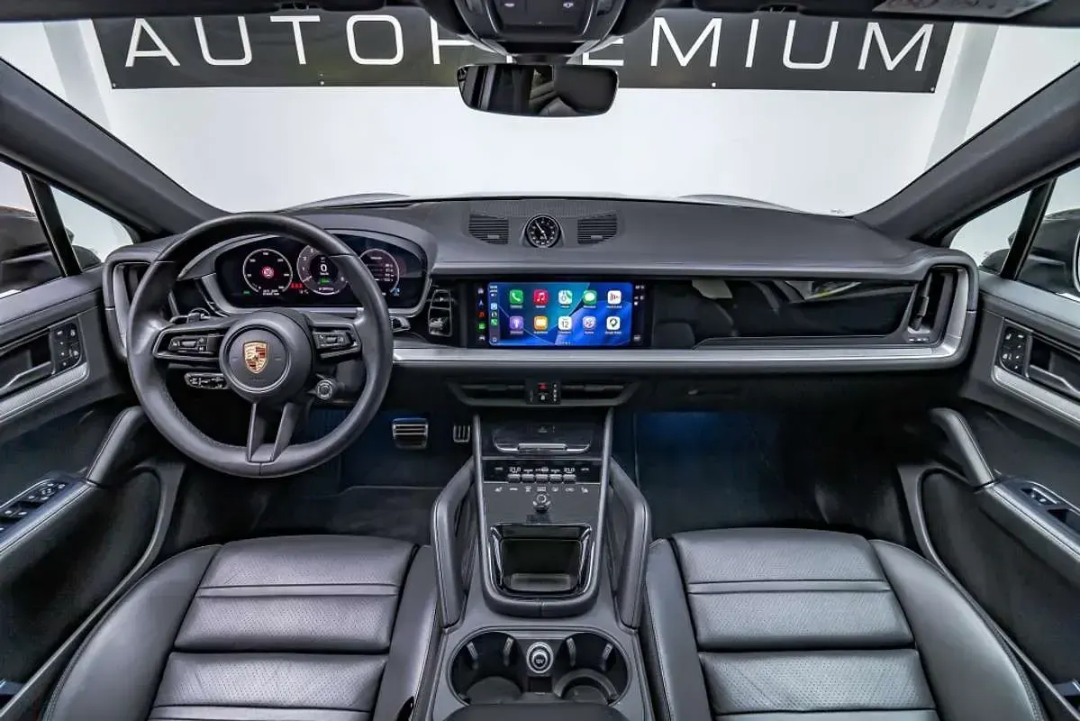 Usado Porsche Cayenne 519 CV (381 kW) 2024 Gris SUV