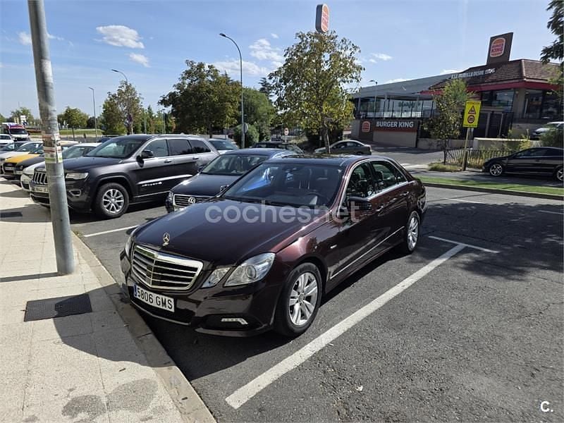Granate Usado 2009 Mercedes E350 Avantgarde Berlina | 12.000 € (Precio justo) - Imagen 1/4