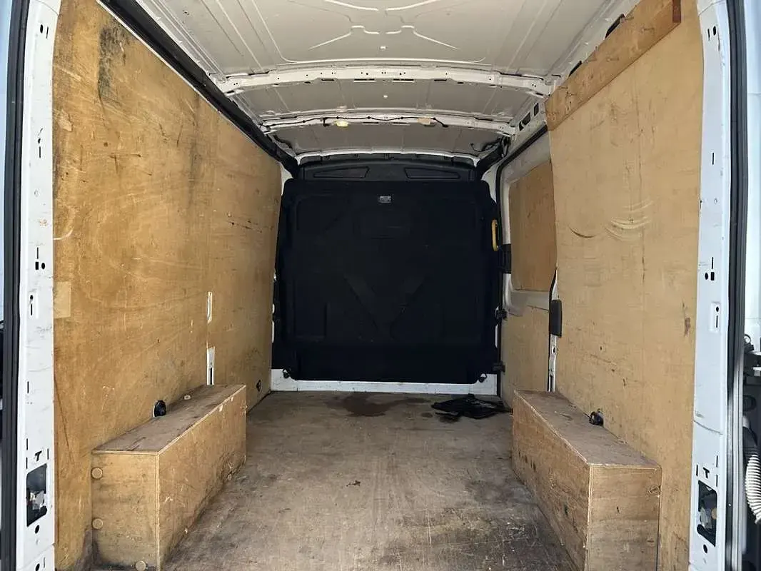 Usado Ford Transit Trend 130 CV (95 kW) 2021 Blanco Van