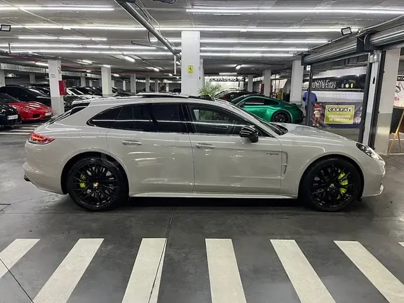 Usado Porsche Panamera 680 CV (500 kW) 2019 Blanco Utilitario