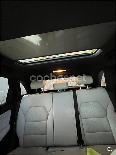 Usado Mercedes B200 156 CV (114 kW) 2012 Azul Monovolumen