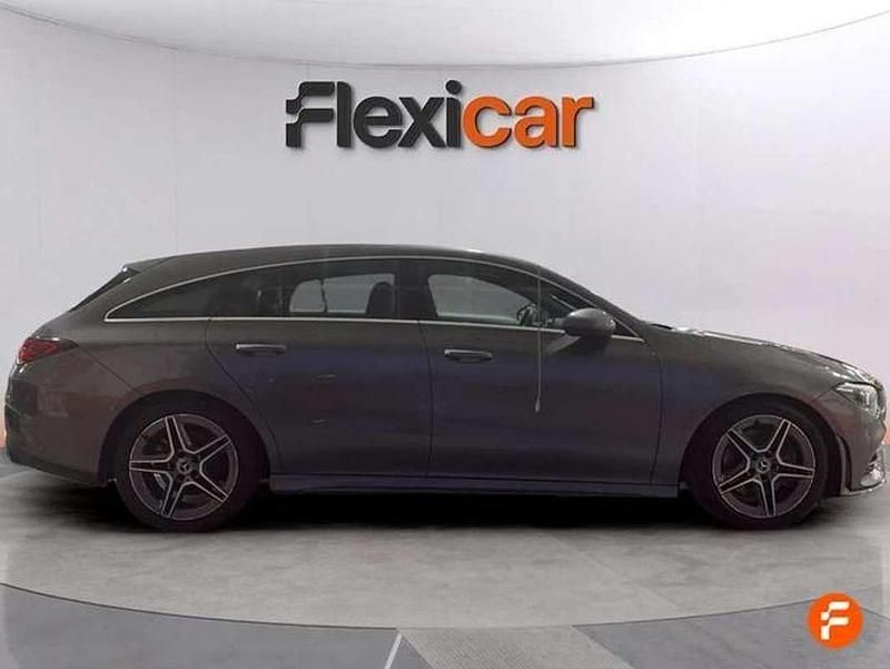 Usado Mercedes CLA200 Shooting Brake 163 CV (119 kW) 2020 Gris Familiar