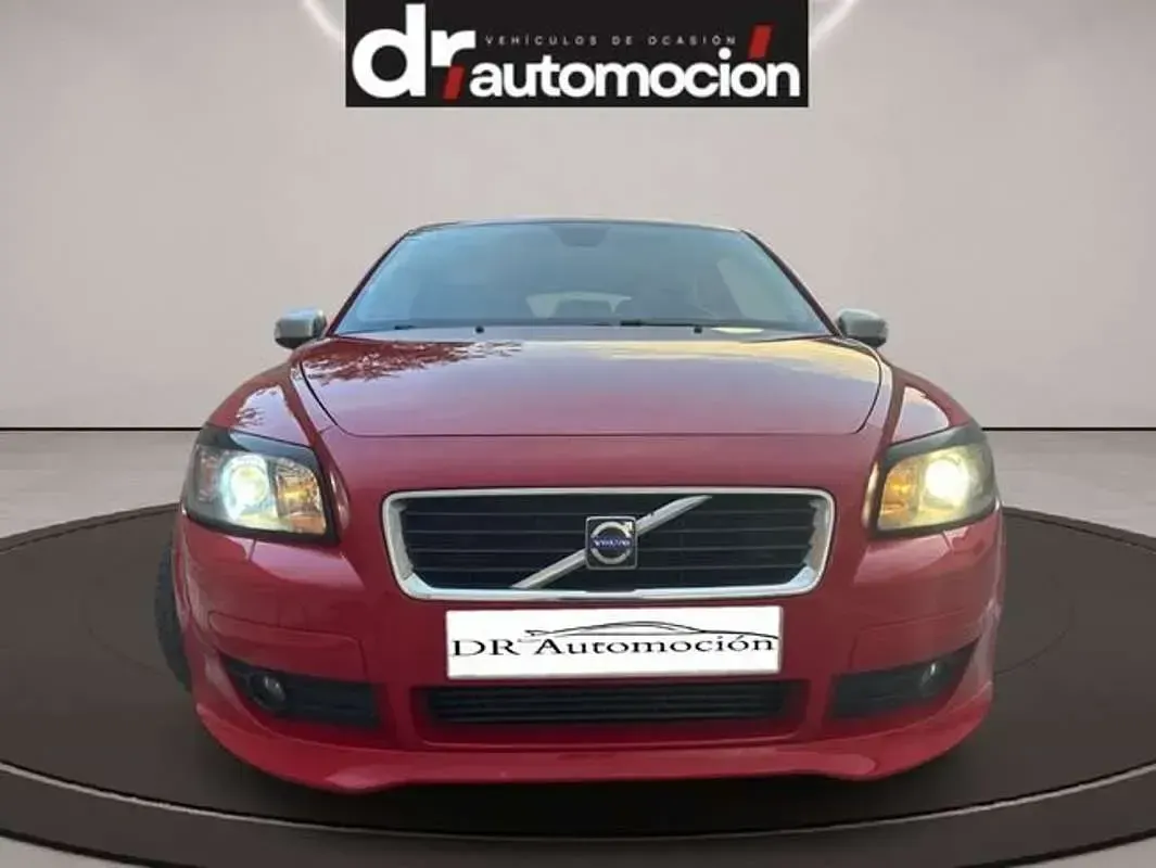Usado Volvo C30 Summum 220 CV (161 kW) 2007 Rojo Utilitario