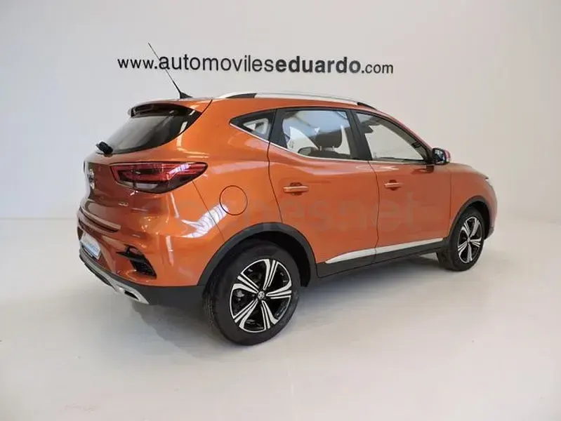 Usado MG ZS Comfort 106 CV (77 kW) 2025 Naranja SUV