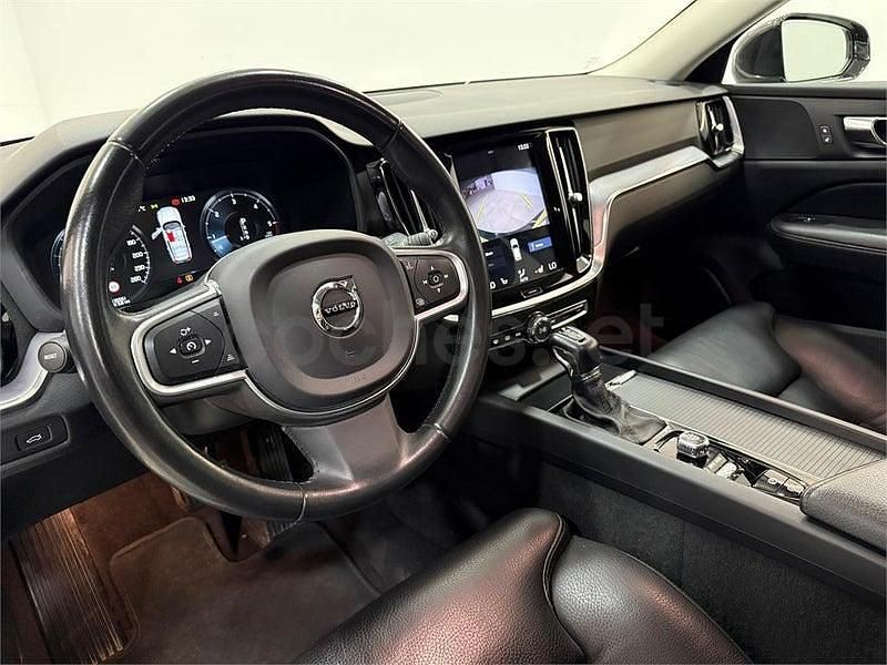Usado Volvo V60 Momentum 150 CV (110 kW) 2020 Negro Familiar