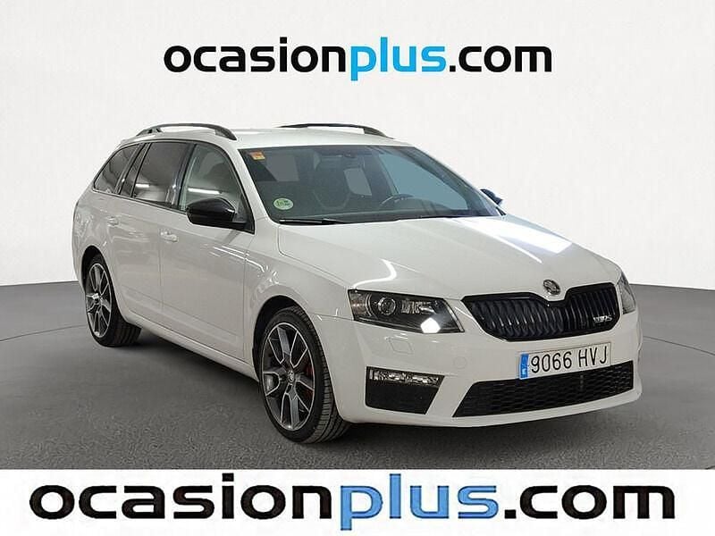 Usado Skoda Octavia RS 184 CV (135 kW) 2014 Blanco Familiar