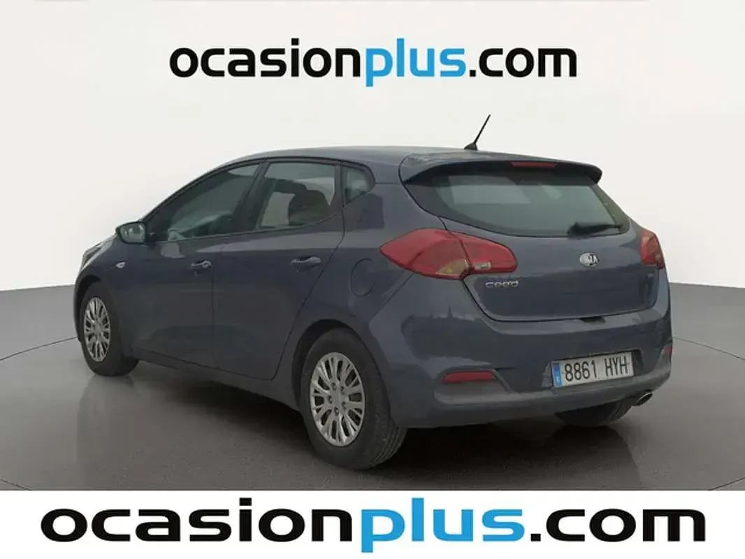 Usado Kia Ceed 90 CV (66 kW) 2014 Azul Utilitario