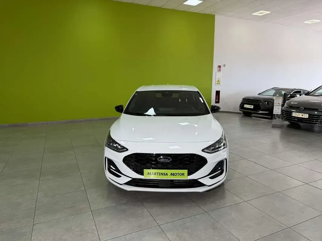 Nowe Ford Focus ST-Line 125 KM (91 kW) 2025 Biały Hatchback