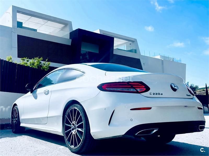 Usado Mercedes C220 194 CV (142 kW) 2021 Blanco Coupe