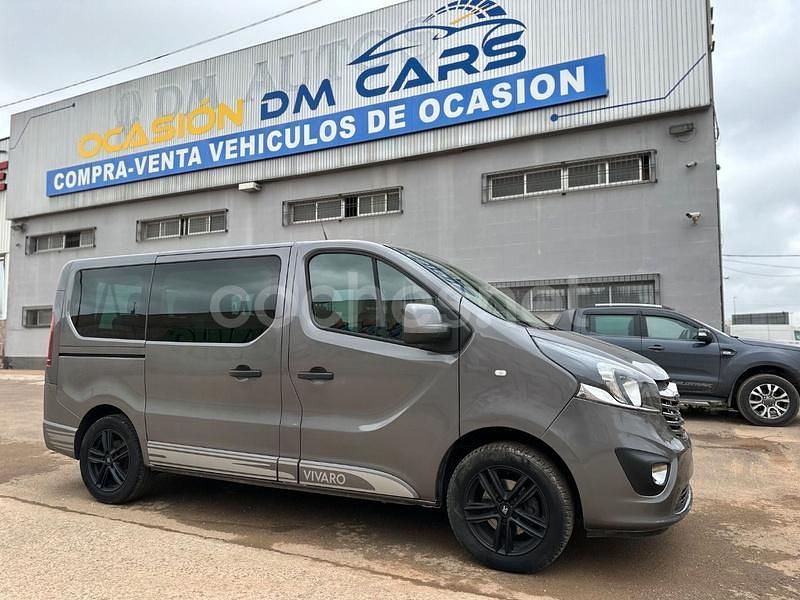 Usado Opel Vivaro 145 CV (106 kW) 2017 Gris / plata Monovolumen