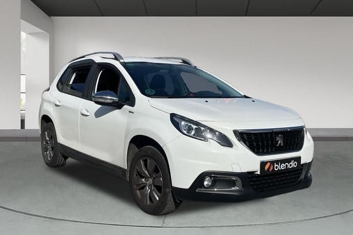 Usado Peugeot 2008 Signature Sky 82 CV (60 kW) 2019 SUV
