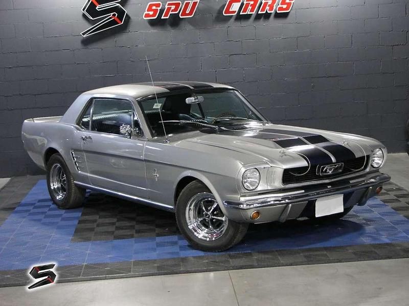 Usado Ford Mustang 1966 Gris Coupe