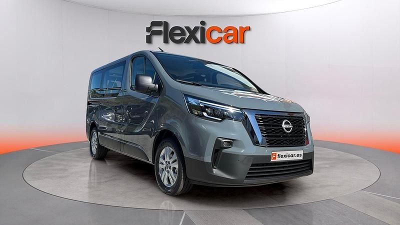 Usado Nissan Primastar N-Connecta 150 CV (110 kW) 2024 Gris Monovolumen