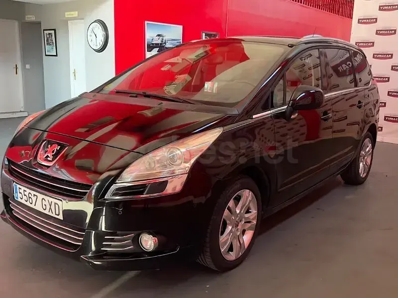 Usado Peugeot 5008 Sport 150 CV (110 kW) 2010 Negro Monovolumen