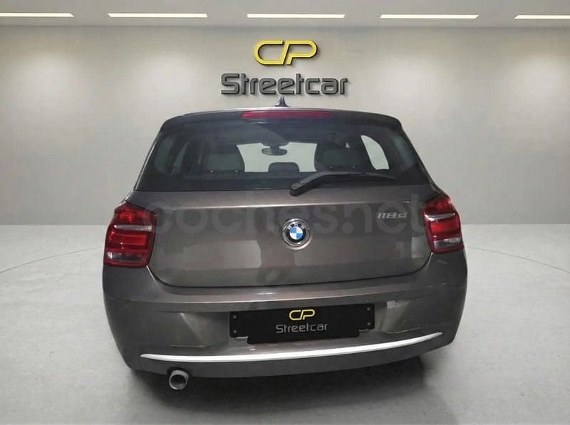 Usado BMW 118 143 CV (105 kW) 2014 Gris / plata Utilitario