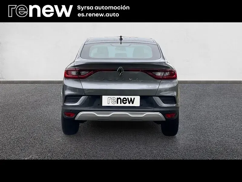 Usado Renault Arkana Equilibre 140 CV (102 kW) 2022 Gris SUV