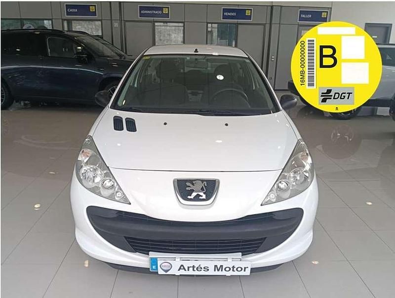 Usado Peugeot 206+ 70 CV (51 kW) 2010 Blanco Utilitario