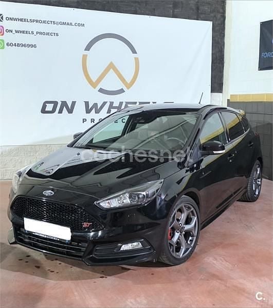 Usado Ford Focus ST 250 CV (183 kW) 2018 Negro Berlina