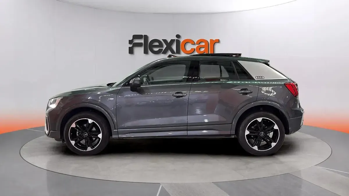 Usado Audi Q2 S-Line 150 CV (110 kW) 2021 Gris SUV