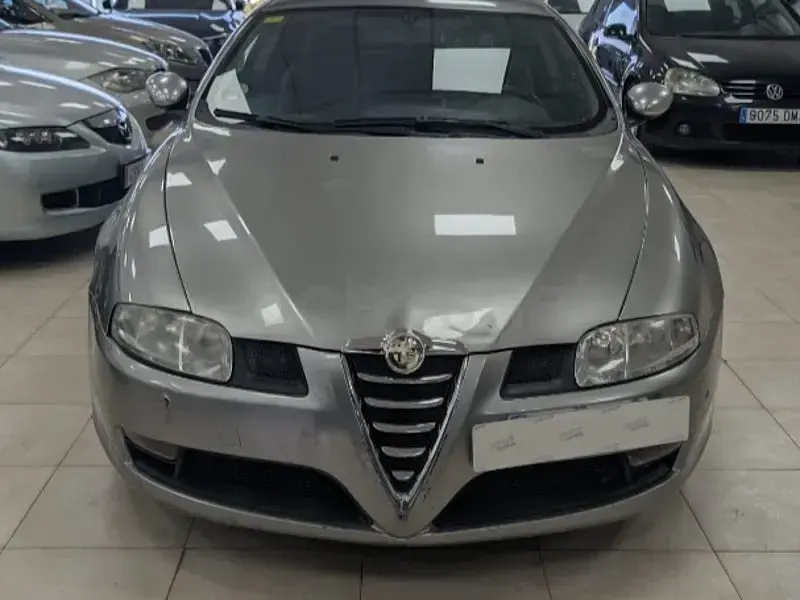 Usado Alfa Romeo GT Distinctive 150 CV (110 kW) 2006 Negro Coupe