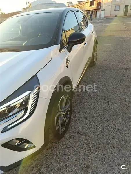 Usado Renault Captur Techno 140 CV (102 kW) 2023 Blanco SUV