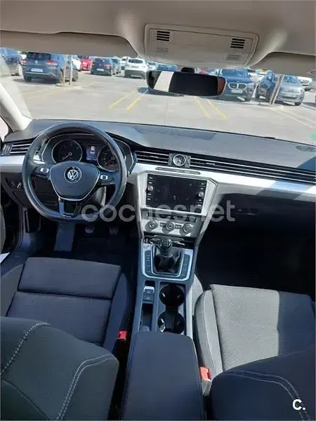 Usado VW Passat Advance 150 CV (110 kW) 2019 Negro Berlina