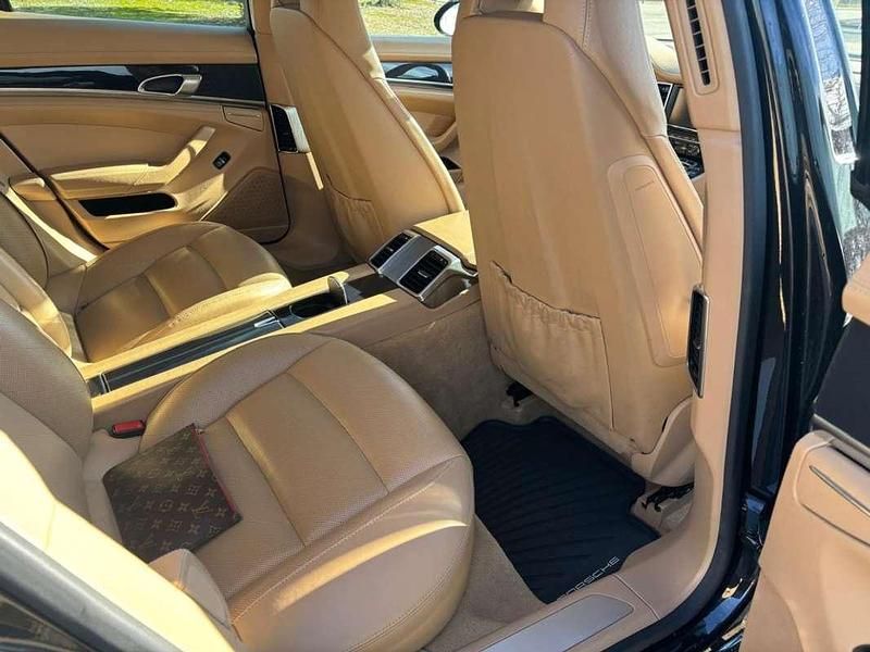 Usado Porsche Panamera 4 299 CV (219 kW) 2013 Negro Berlina