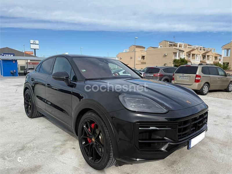 Negro Usado 2024 Porsche Cayenne Coupe Coupe | 149.900 € - Imagen 1/4